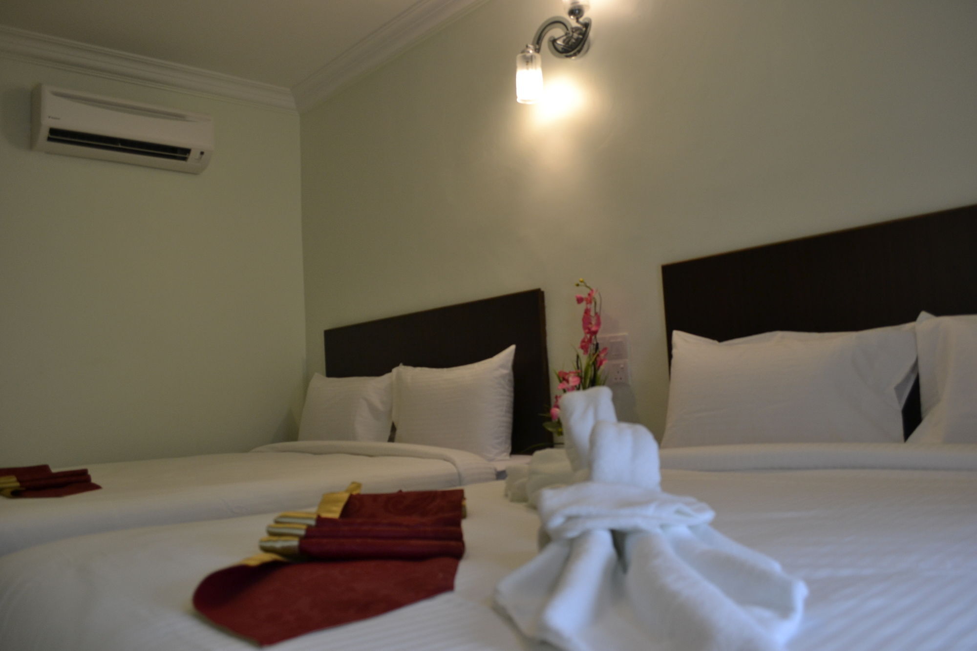 Dr Hotel Bayan Lepas Esterno foto